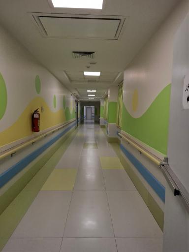 عکس بیمارستان کودکان حکیم