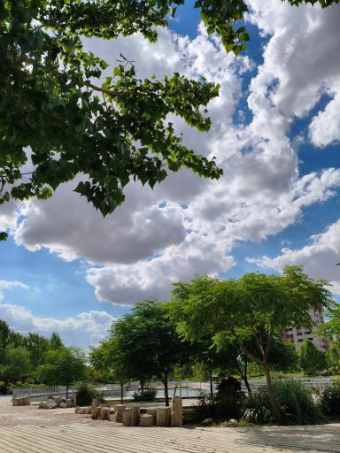 عکس دریاچه تفریحی