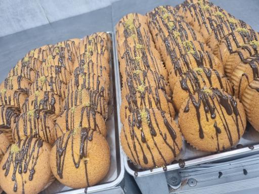 عکس نان فانتزی و قنادی گل یخ