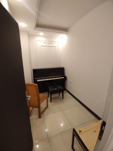 عکس آموزشگاه موسیقی نگارستان 