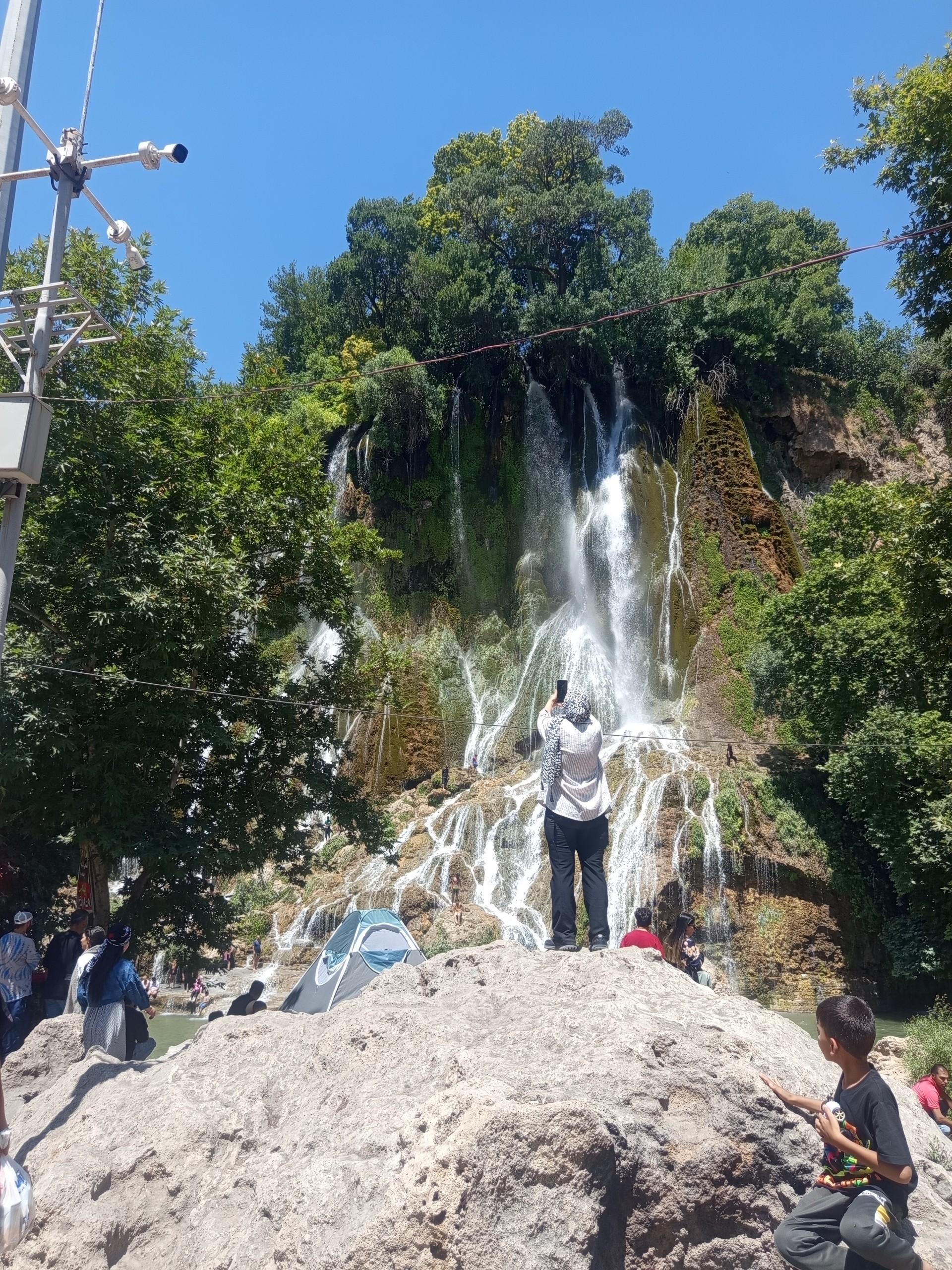 عکس آبشار بیشه
