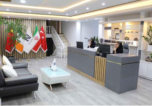 عکس دفتر مرکزی اروند رهگستران پویا