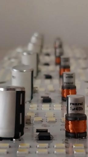 تولیدکننده و فروش انواع لامپ های LEDبا ضمانت ۱ ساله AZARNOOR