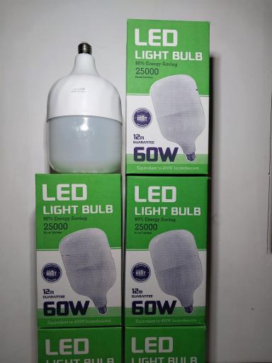 عکس تولیدکننده و فروش انواع لامپ های LEDبا ضمانت ۱ ساله AZARNOOR