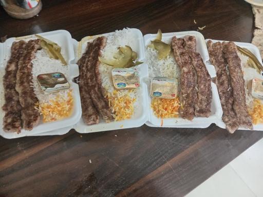 عکس کبابسرای حسینی آزاد