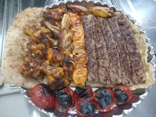 عکس کبابسرای حسینی آزاد