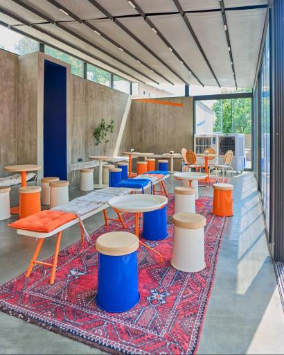 عکس عمارت رو‌برو