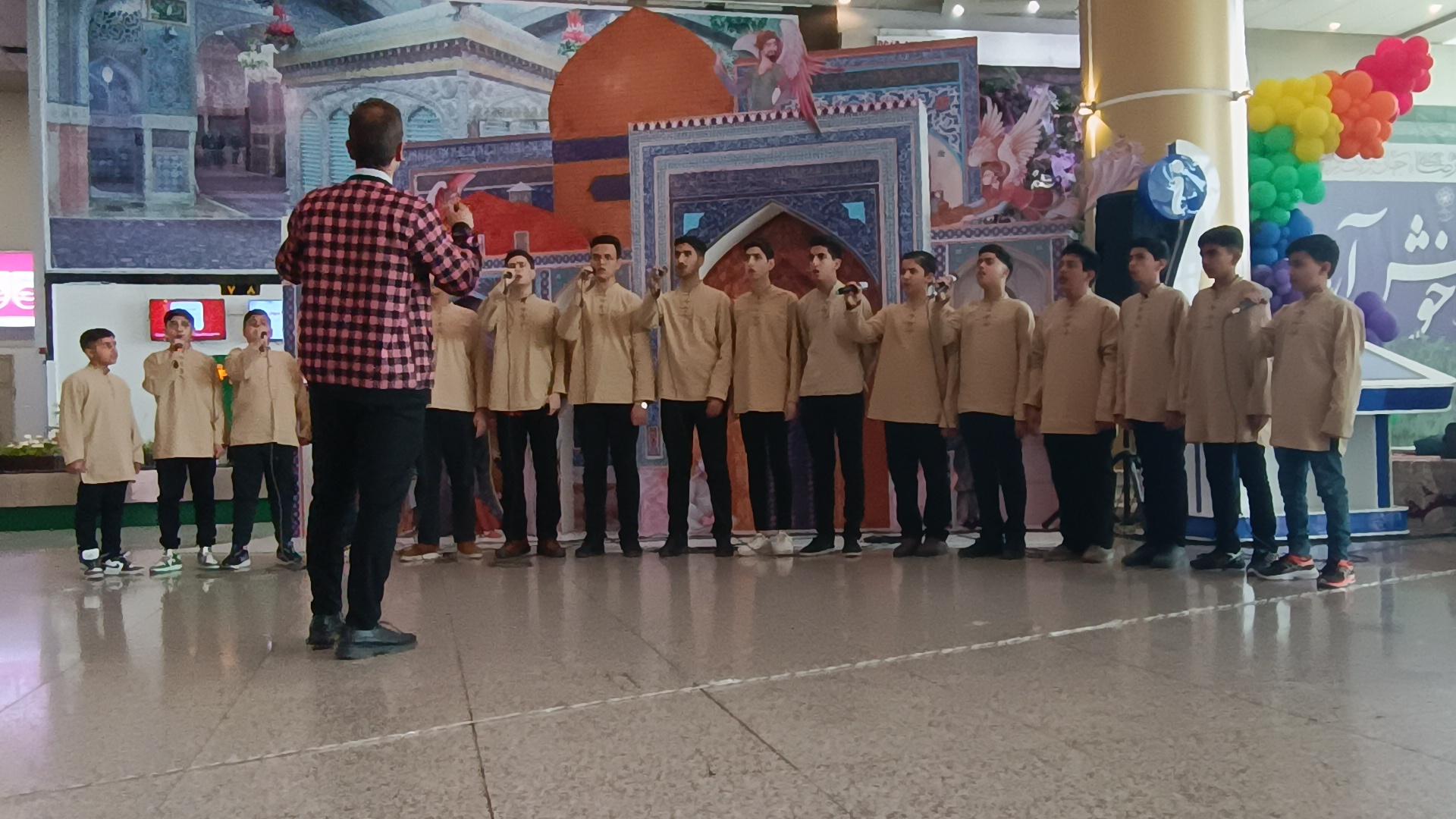 عکس گروه سرود موعود