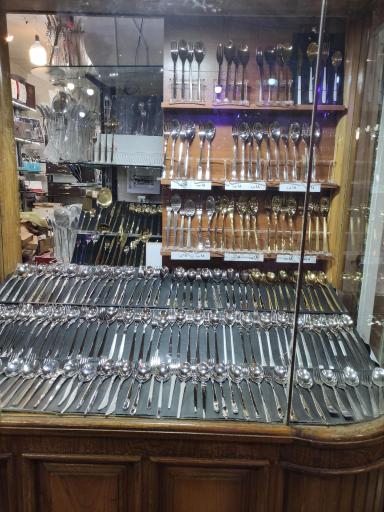 عکس قاشق و چنگال سفیدزاده