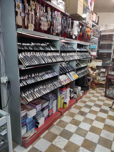 عکس قاشق و چنگال سفیدزاده