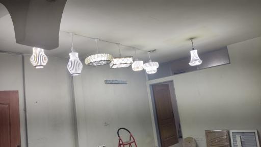 عکس لامپ دست ساز موج نور