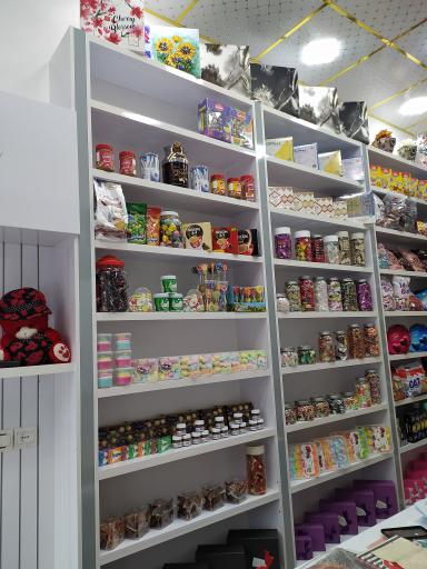 عکس خانه ی شکلات 