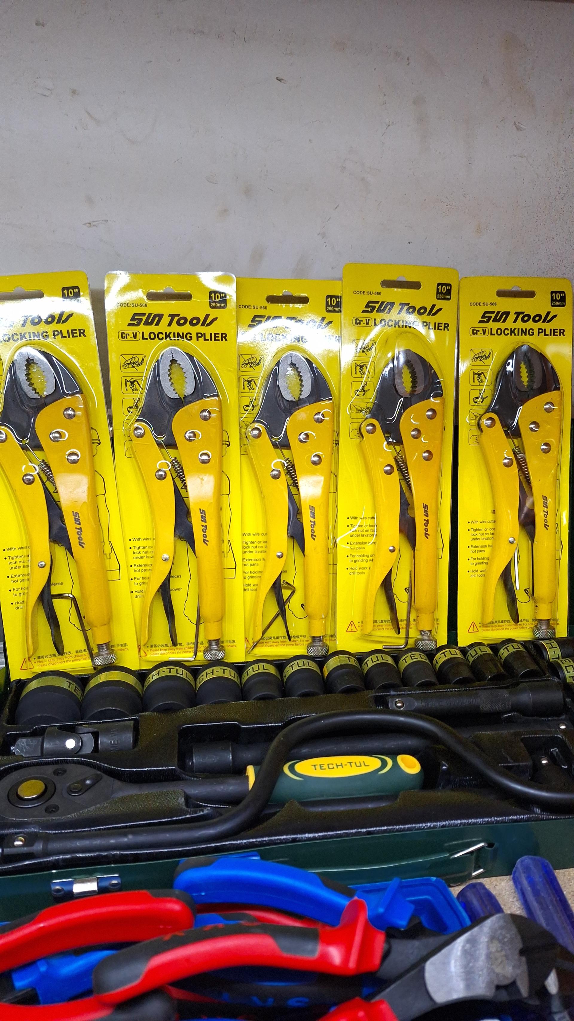 عکس ابزار آلات صورتی