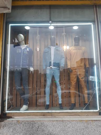 عکس بوتیک دنیای لی