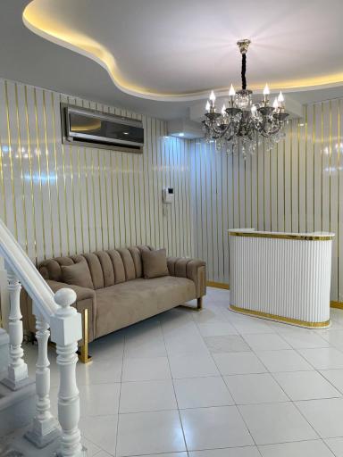 عکس سالن زیبایی نیلان