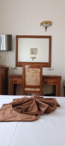 عکس هتل پارسیان مشهد