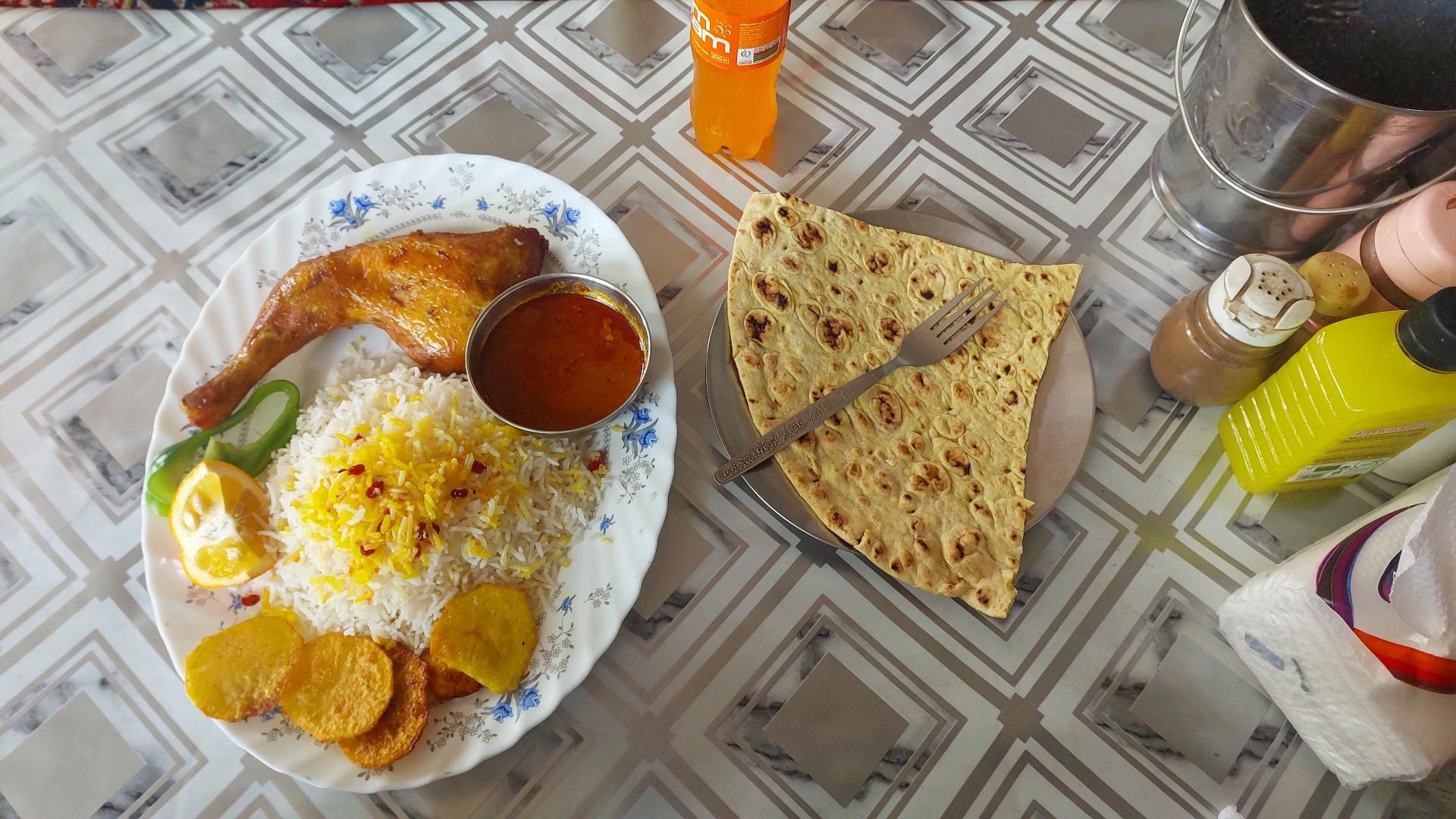 عکس رستوران محلی نیستانک