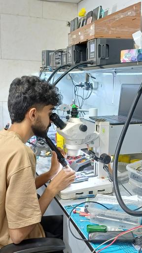 عکس تعمیرات تخصصی موبایل حسن زاده