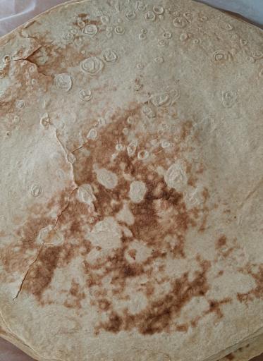 عکس نانوایی سنتی گندم