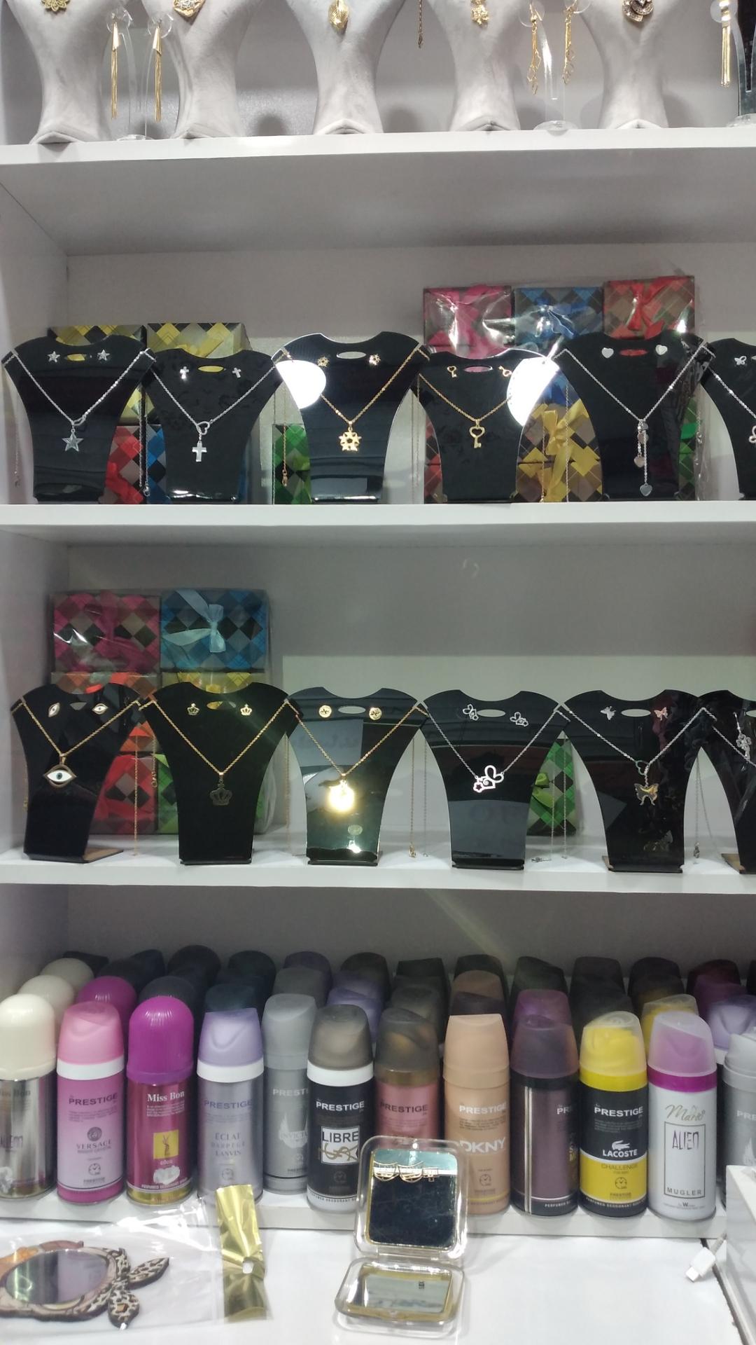 عکس گالری شاپرک