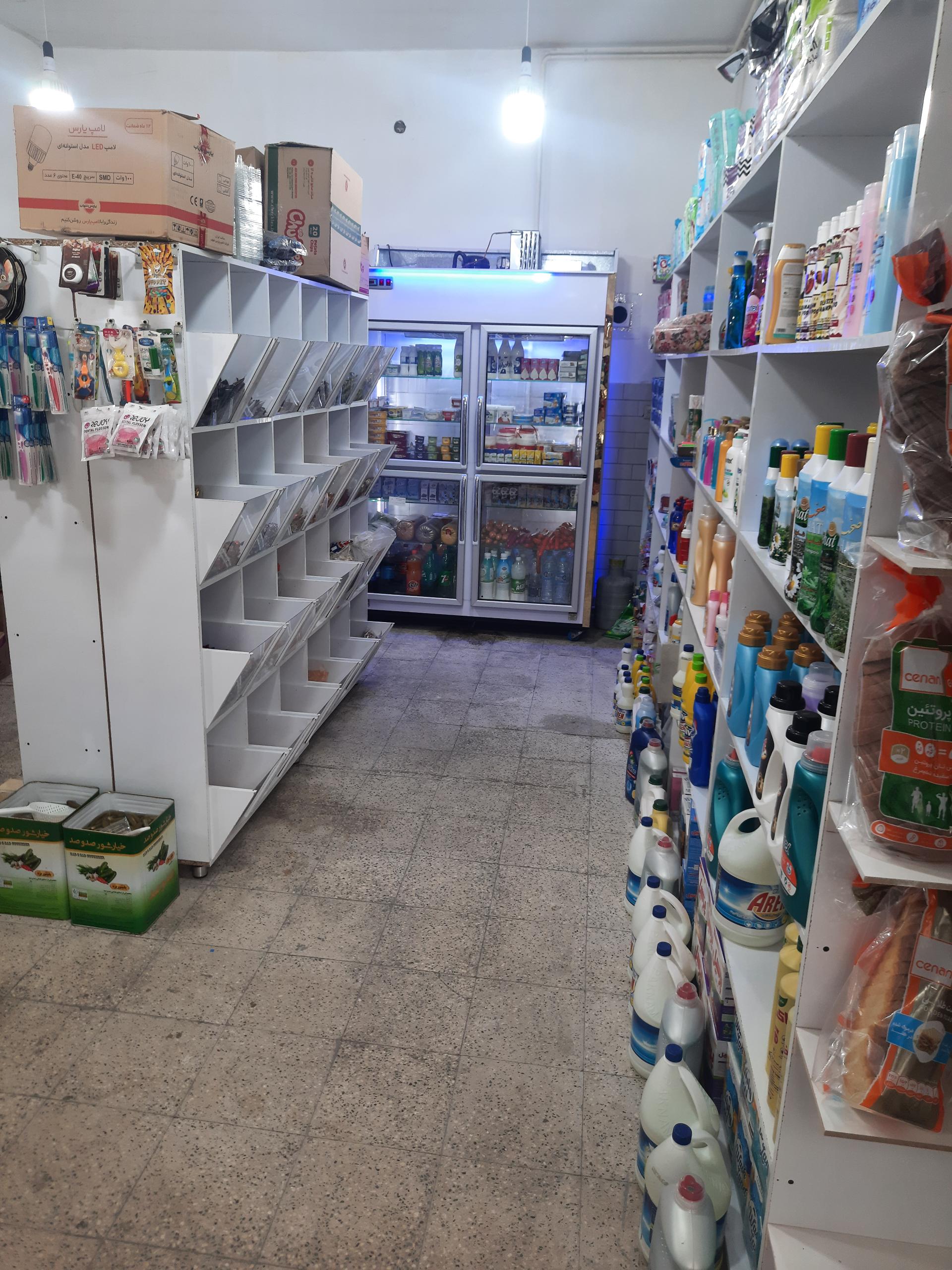 عکس سوپر مارکت حسینی