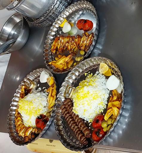 عکس آشپزخانه مرکزی  سناتور  