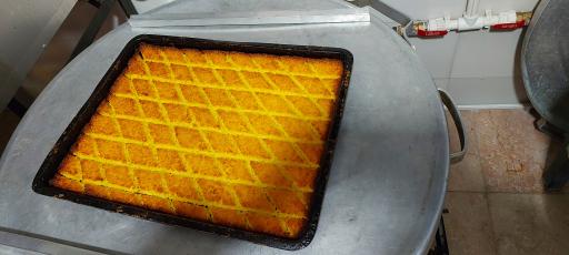 عکس آشپزخانه مرکزی  سناتور  