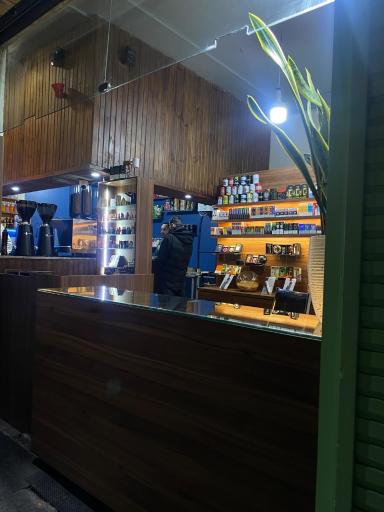 عکس کافی شاپ آپامه