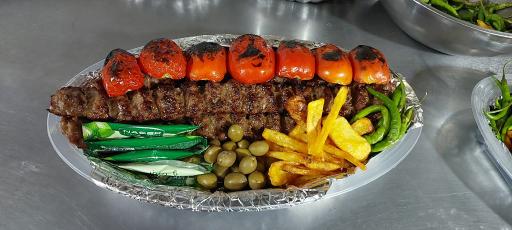 عکس آشپزخانه مرکزی  سناتور  