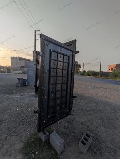 عکس آهنگری فراوانی