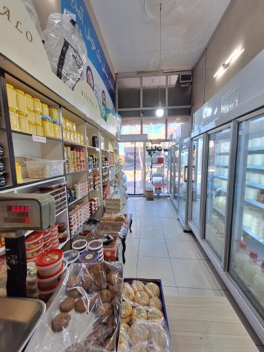 عکس لبنیات و بستنی سنتی تک