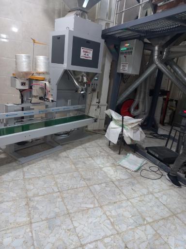 عکس برنج فروشی امیری