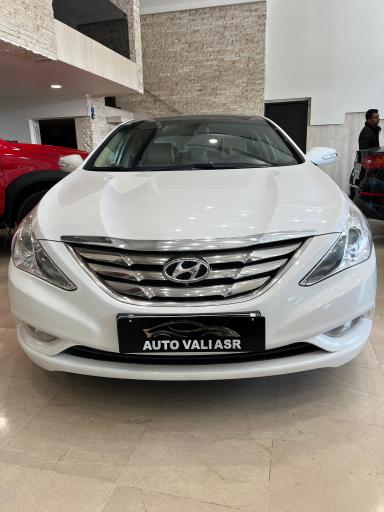 نمایشگاه اتومبیل ولیعصر 