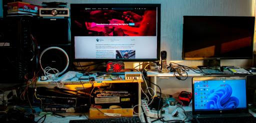 عکس فروشگاه و تعمیرات تخصصی لپ تاپ سالار پور