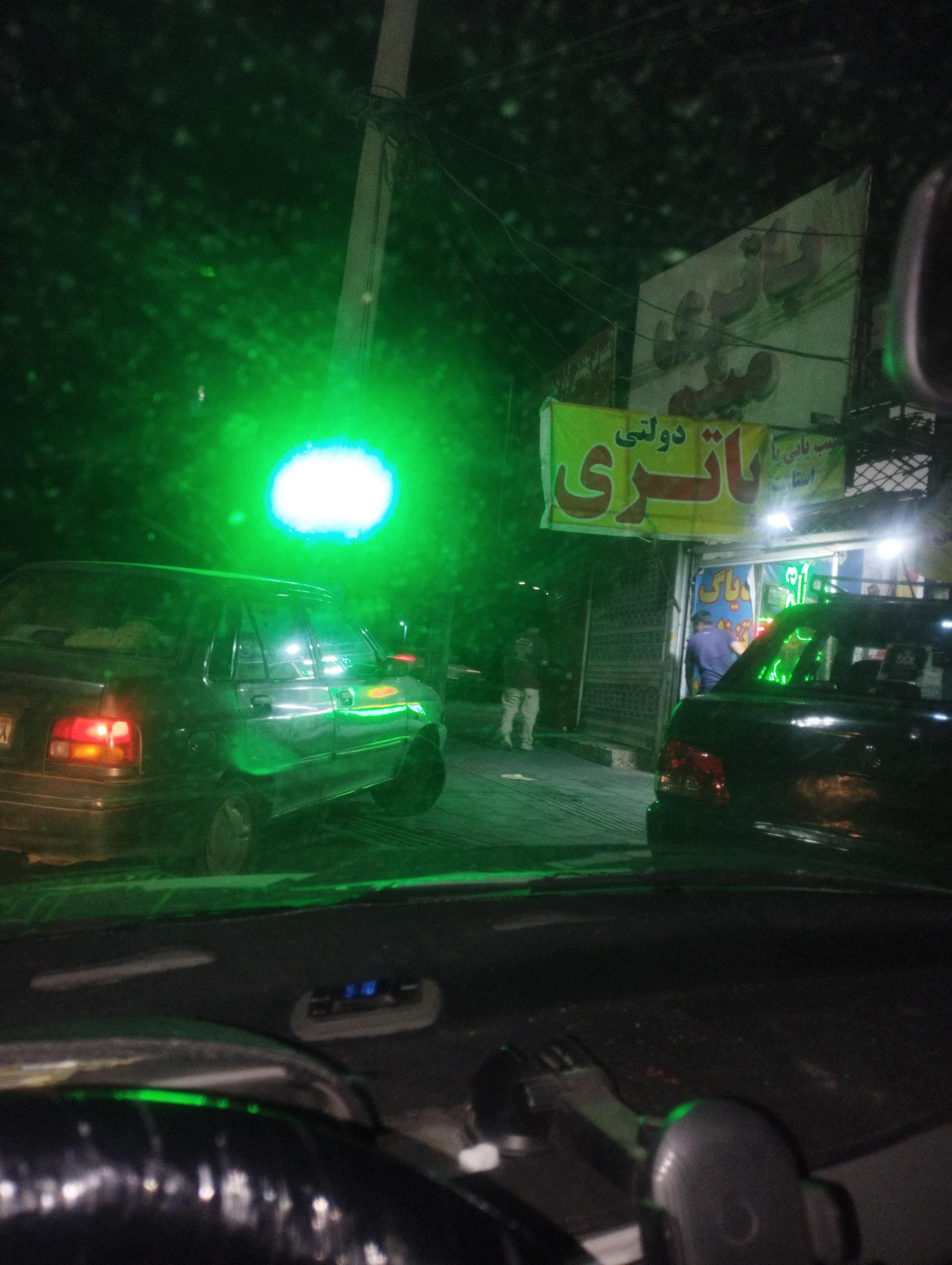 عکس باطری سازی باتری دولتی