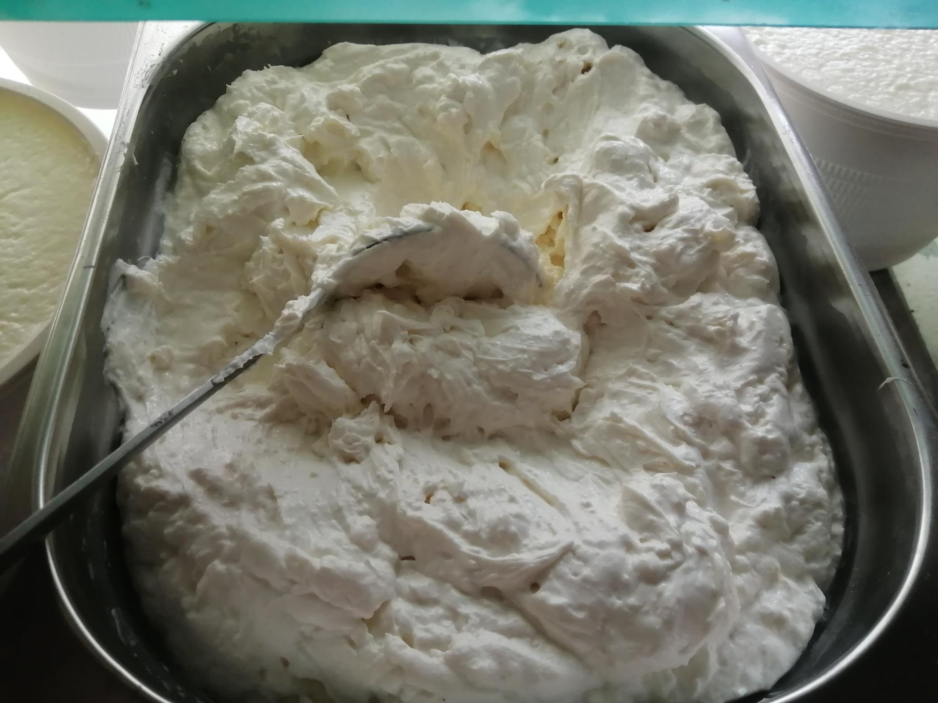 عکس لبنیات محلی باما(ضیائی)