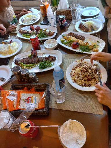 عکس رستوران اقبالی