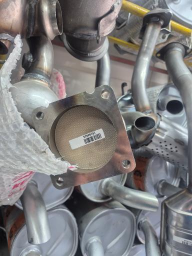 عکس پخش اگزوز میلاد