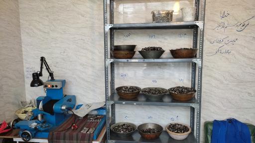 عکس تعمیرات سوزن پمپ و انژکتور دیزل 