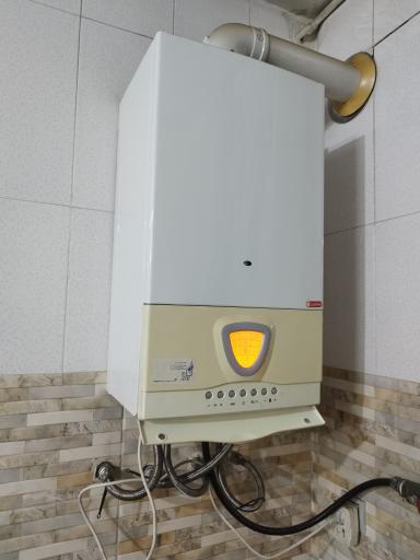 عکس تعمیرگاه پکیج و لوازم خانگی گازسوز 