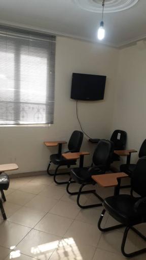 عکس آکادمی زبان استار 