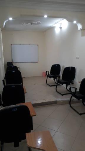 عکس آکادمی زبان استار 