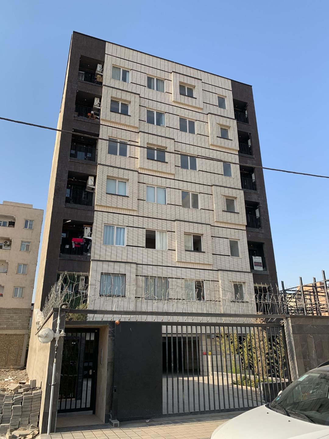 عکس ساختمان صدرا