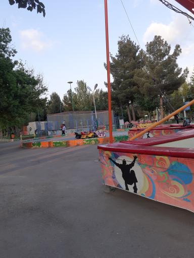 عکس زمین بازی کودکان