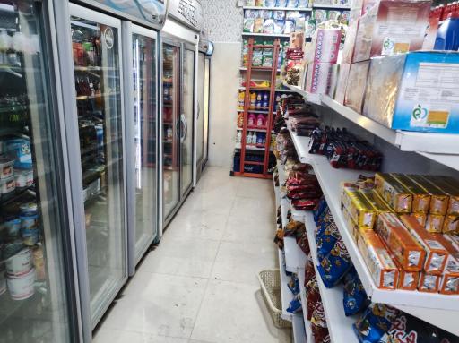 عکس سوپرمارکت آتا