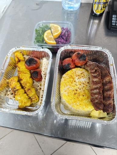 عکس کبابی شاه دود
