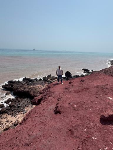 عکس ساحل خاک سرخ