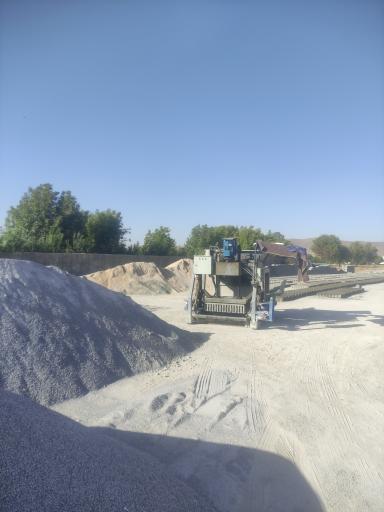 عکس کارگاه بلوکزنی رادین