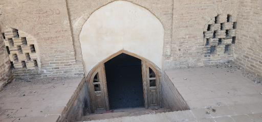 عکس حوض انبار نشتیفان