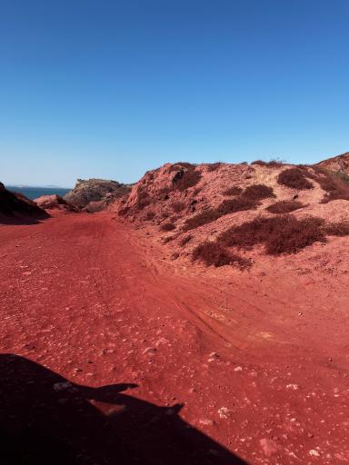 عکس ساحل خاک سرخ